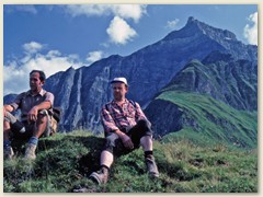 34_Rast nach dem Abstieg vom Piz Beverin über die Chräjenchöpf